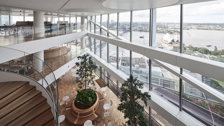 Tòa nhà chọc trời đầu tiên trên thế giới được 'tái chế' nâng cấp