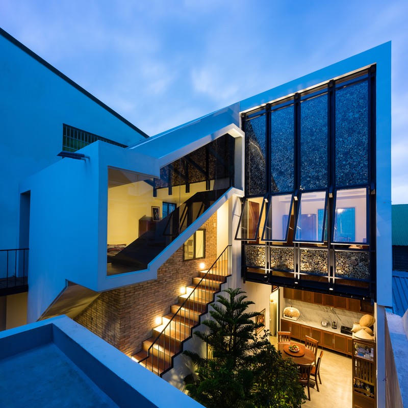 Chiêm ngưỡng ngôi nhà “nửa mái” đẹp mê mẩn