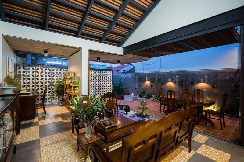 Chiêm ngưỡng ngôi nhà “nửa mái” đẹp mê mẩn