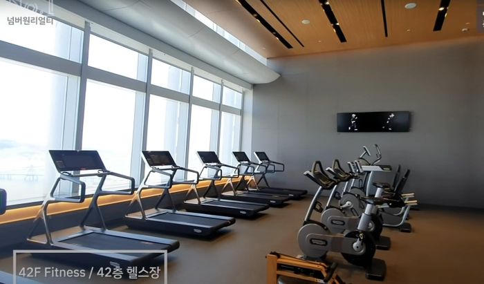 Ngắm nhìn căn penthouse sang trọng của ca sĩ Park Ji Yeon (T-ara) 