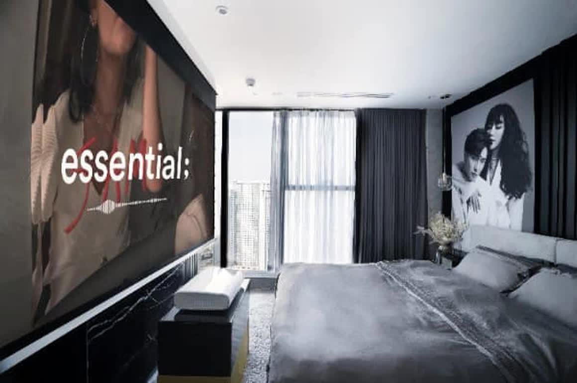 Chiêm ngưỡng căn duplex với nội thất đen trắng siêu sang 