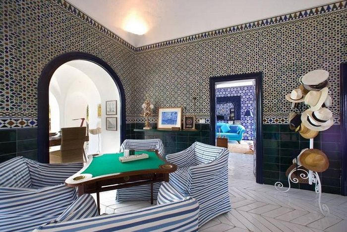 Hòn đảo hình cá heo ở Italy, mỗi lần chỉ đón 12 du khách 