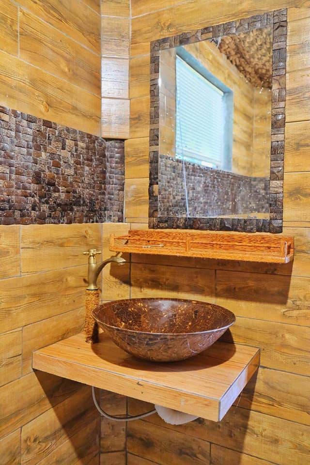 Ngôi nhà độc đáo trên cù lao An Bình được làm từ 4000 cây dừa 