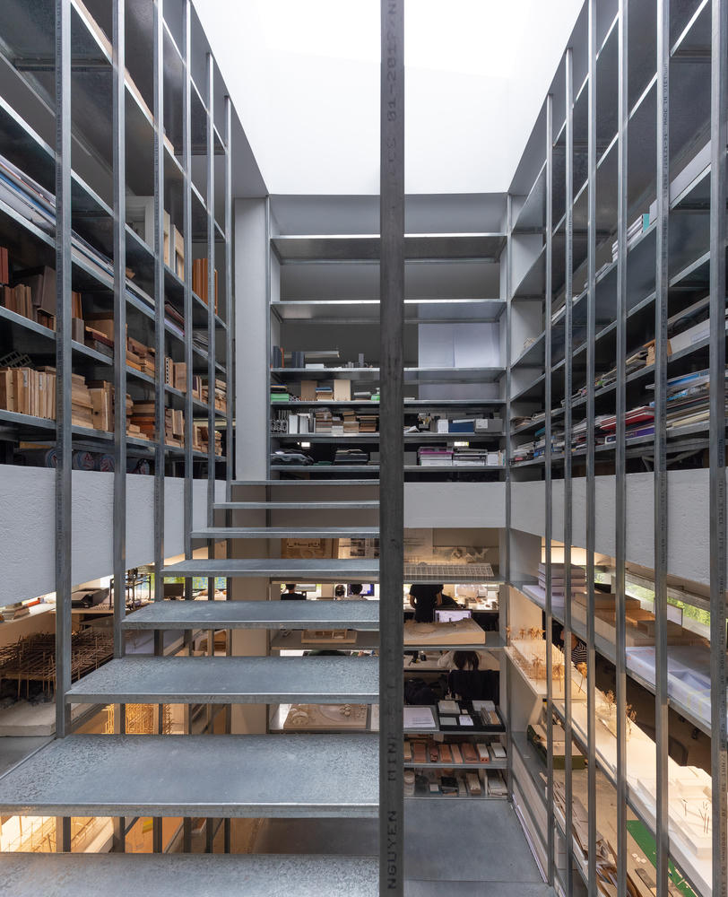 Mát mắt với căn nhà có 3 hàng tre xanh bao quanh ở TPHCM 