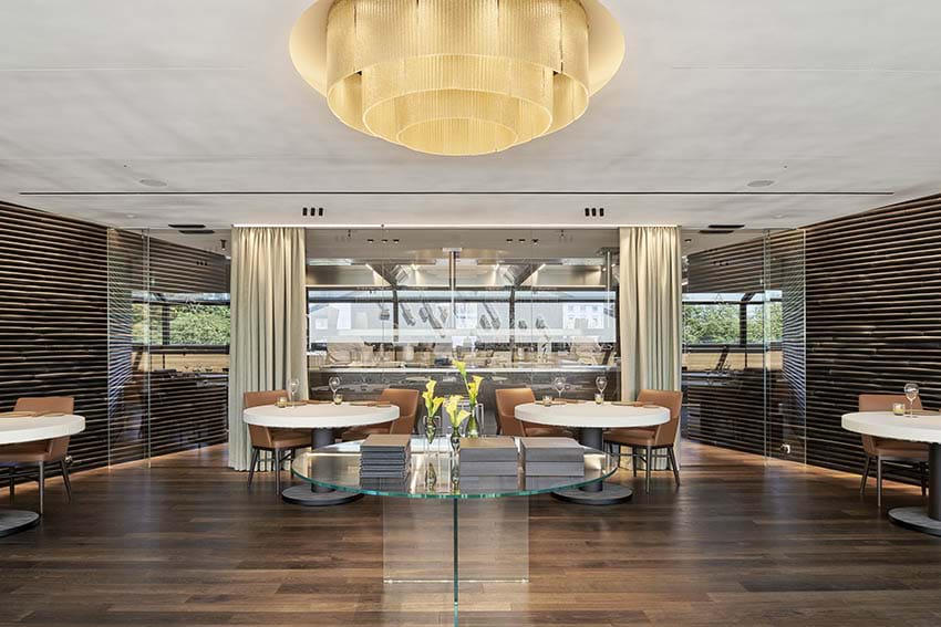 Chiêm ngưỡng nhà hàng của đầu bếp 2 sao Michelin người Ý