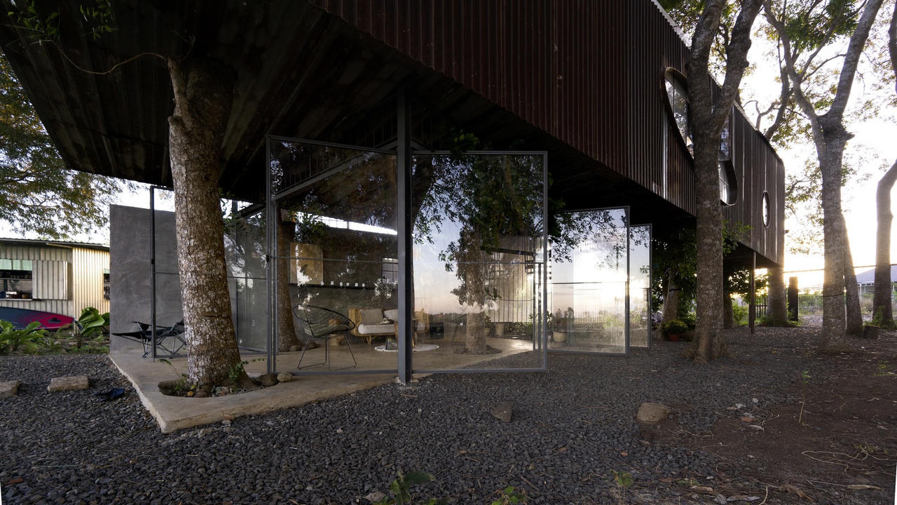 Ngôi nhà trên cây không cần điều hoà và có thể tháo rời, di chuyển