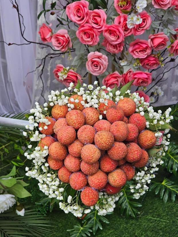 Đám cưới độc đáo của cô dâu xứ vải thiều Lục Ngạn