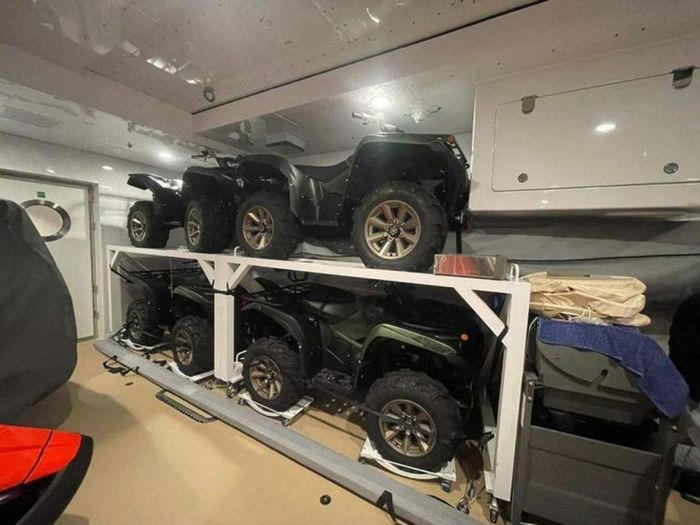 Chiêm ngưỡng siêu du thuyền trị giá 500 triệu USD của tỷ phú Nga 