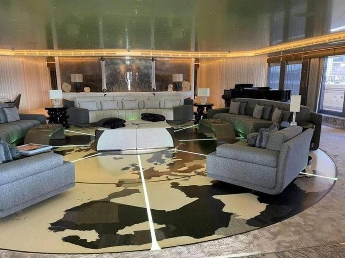 Chiêm ngưỡng siêu du thuyền trị giá 500 triệu USD của tỷ phú Nga 