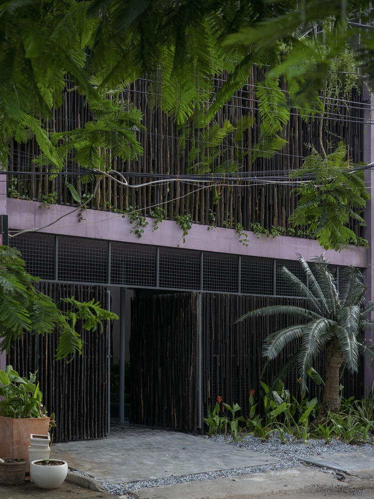 Ngắm nhìn ngôi nhà bằng vật liệu tái chế đẹp như Resort tại Vũng Tàu 