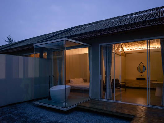 Ngôi trường tiểu học bỏ hoang lột xác thành khách sạn 