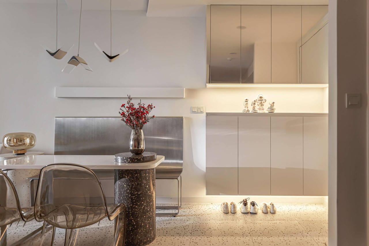 Ngắm nhìn Căn Hộ Mặt Trăng 85m² với phong cách thiết kế Futurism