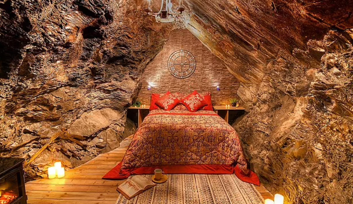 Khám phá khách sạn sâu nhất thế giới chỉ mở cửa mỗi tuần một lần 