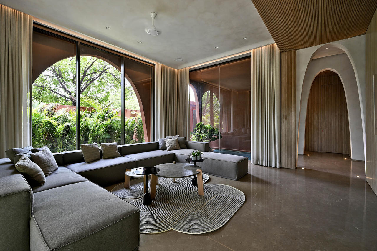 Ngôi nhà độc đáo thiết kế chống nóng nhờ mái vòm