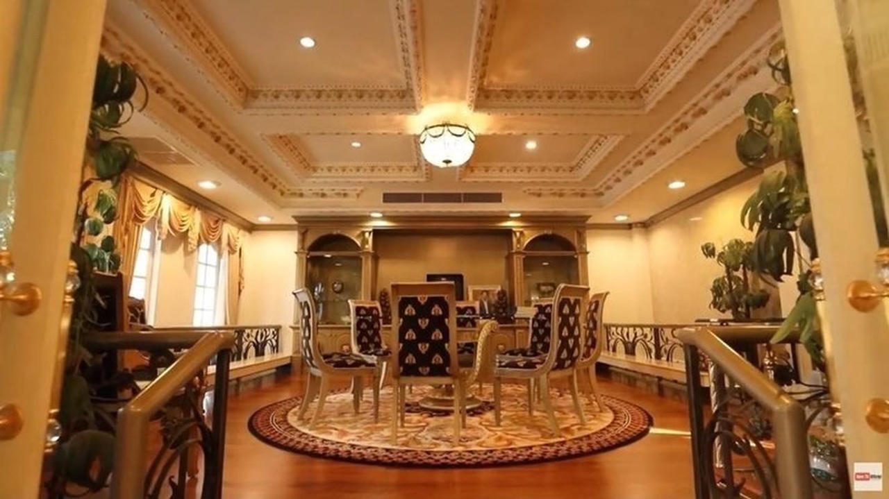 Chiêm ngưỡng cung điện của Chủ tịch Nawat Itsaragrisil 