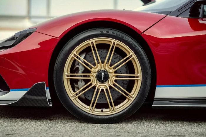 Khám phá siêu xe thuần điện chỉ mất 1,86 giây để tăng tốc từ 0-100 km/h 