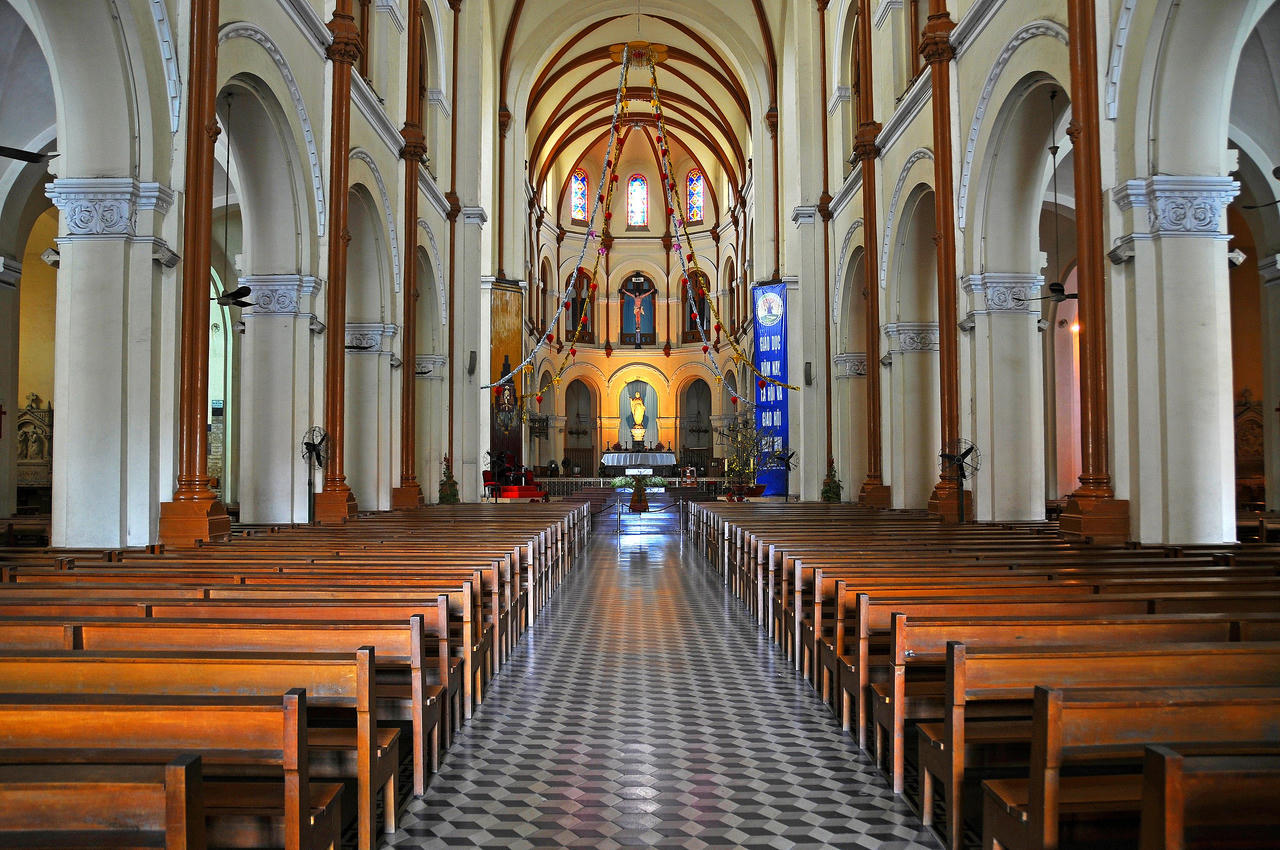 Nhà thờ Đức Bà tại TP.HCM lọt top 10 nhà thờ tráng lệ nhất Châu Á