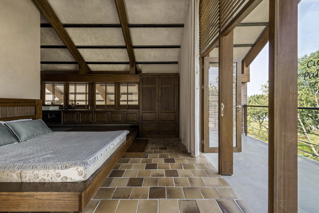 Ngắm căn nhà mái ngói như khu nghỉ dưỡng tại ngoại ô Hà Nội