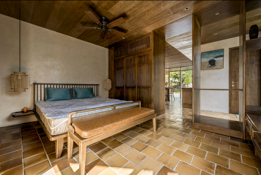 Ngắm căn nhà mái ngói như khu nghỉ dưỡng tại ngoại ô Hà Nội