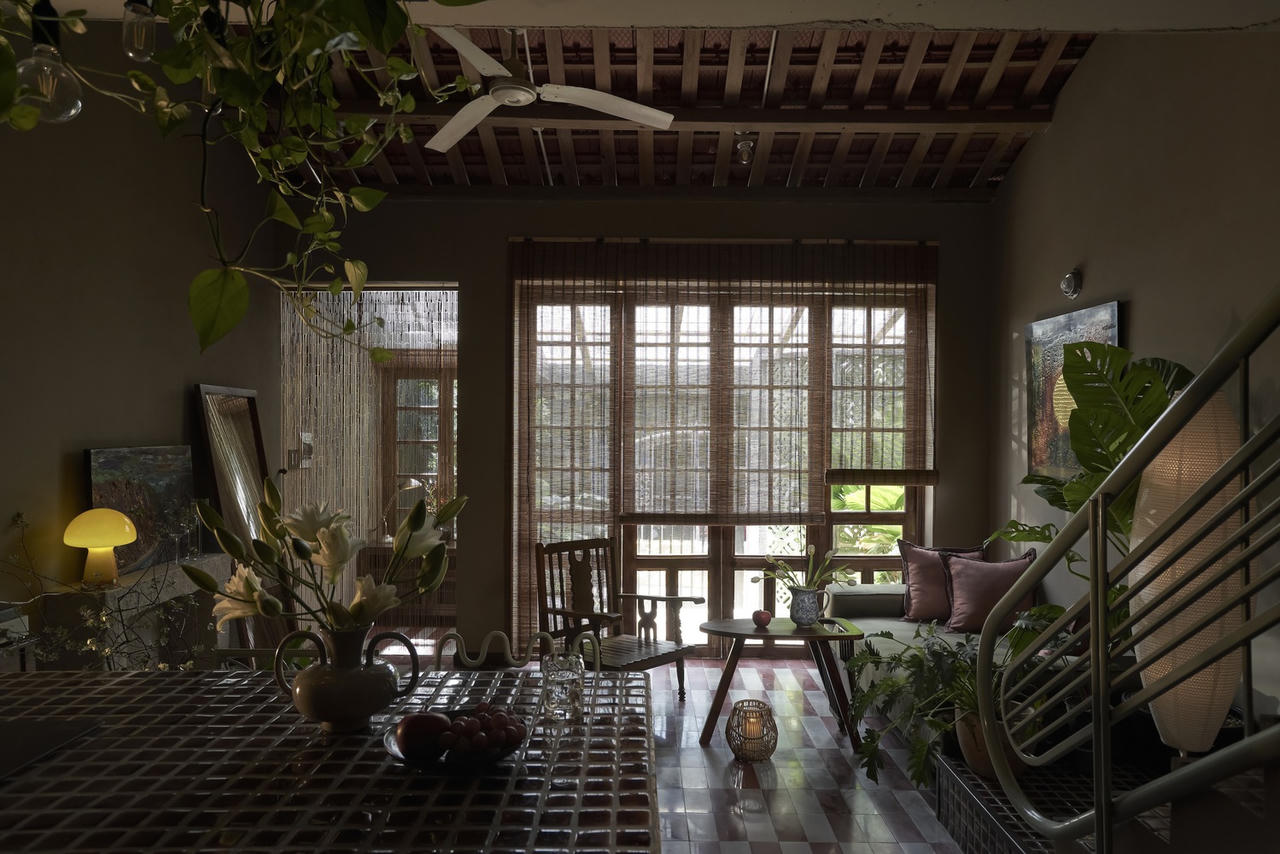 Ngôi nhà trong ngõ khu tập thể “lột xác” sau khi được cải tạo