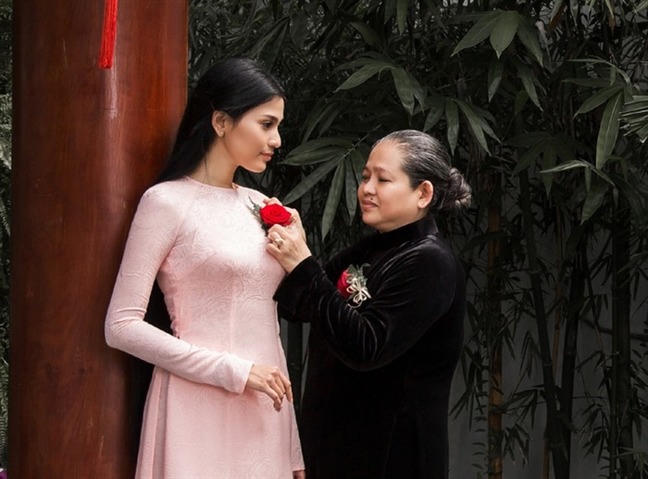 Trương Thị May - ‘Mỹ nhân ăn chay hấp dẫn nhất châu Á’ càng tu càng đẹp