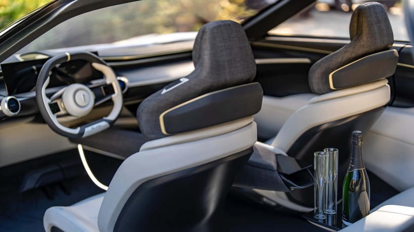 Độc đáo mẫu ô tô biểu tượng kỷ nguyên mới