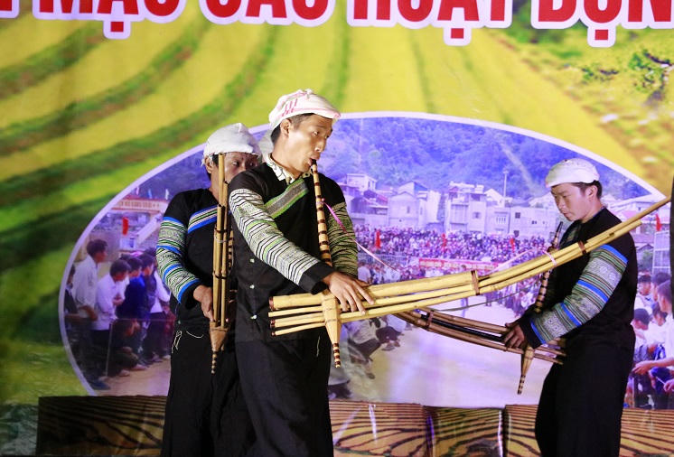 Đồng bào vùng cao Yên Bái vui mừng với các lễ hội mừng Tết Độc lập