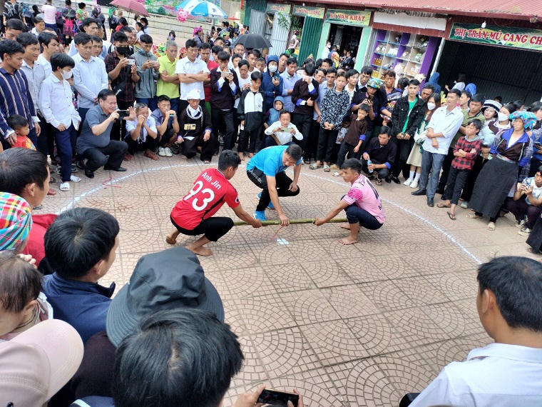 Đồng bào vùng cao Yên Bái vui mừng với các lễ hội mừng Tết Độc lập