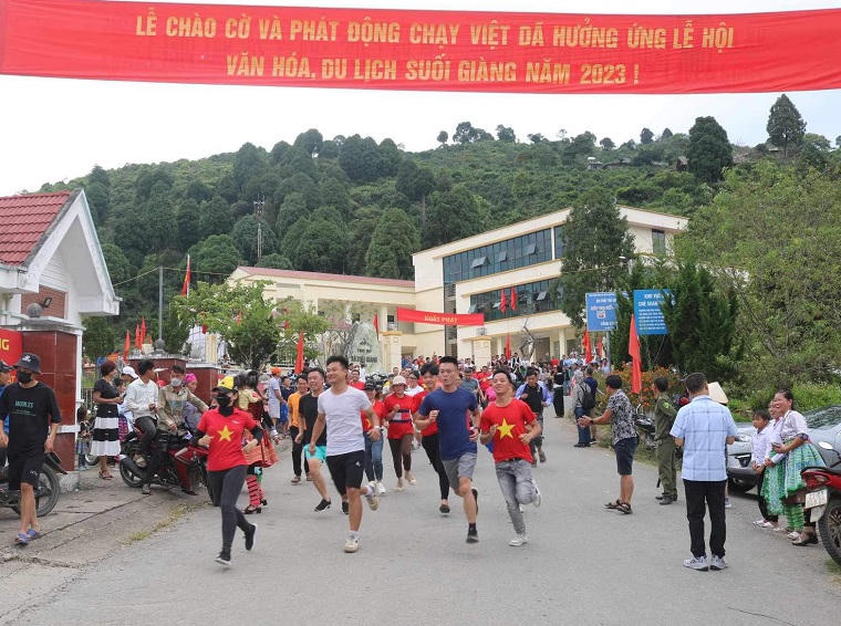 Đồng bào vùng cao Yên Bái vui mừng với các lễ hội mừng Tết Độc lập