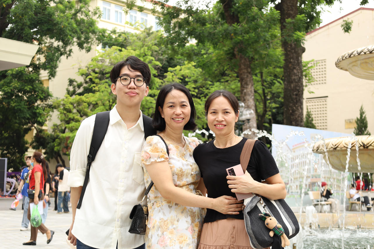 Ấn tượng với Ngày hội chào tân sinh viên trường Báo