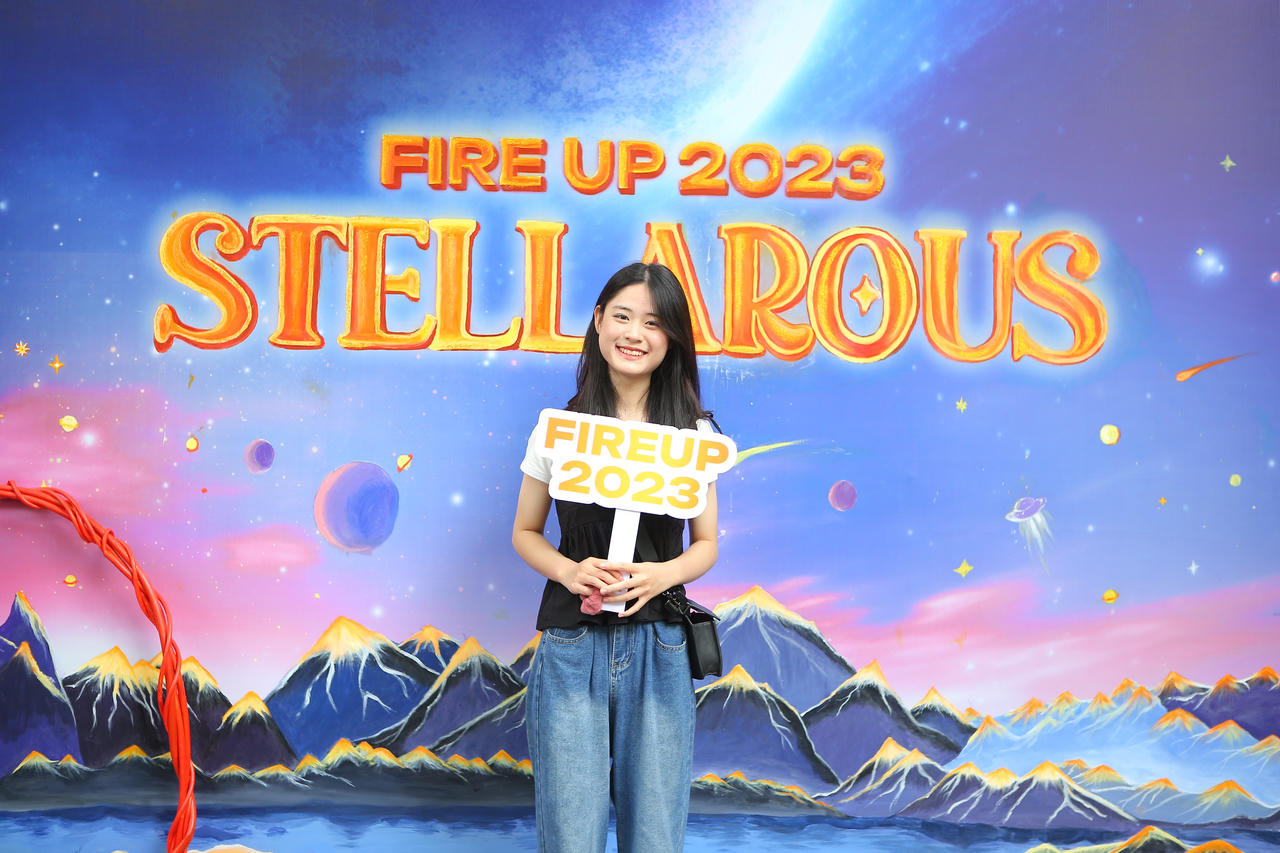 Ấn tượng với Ngày hội chào tân sinh viên trường Báo