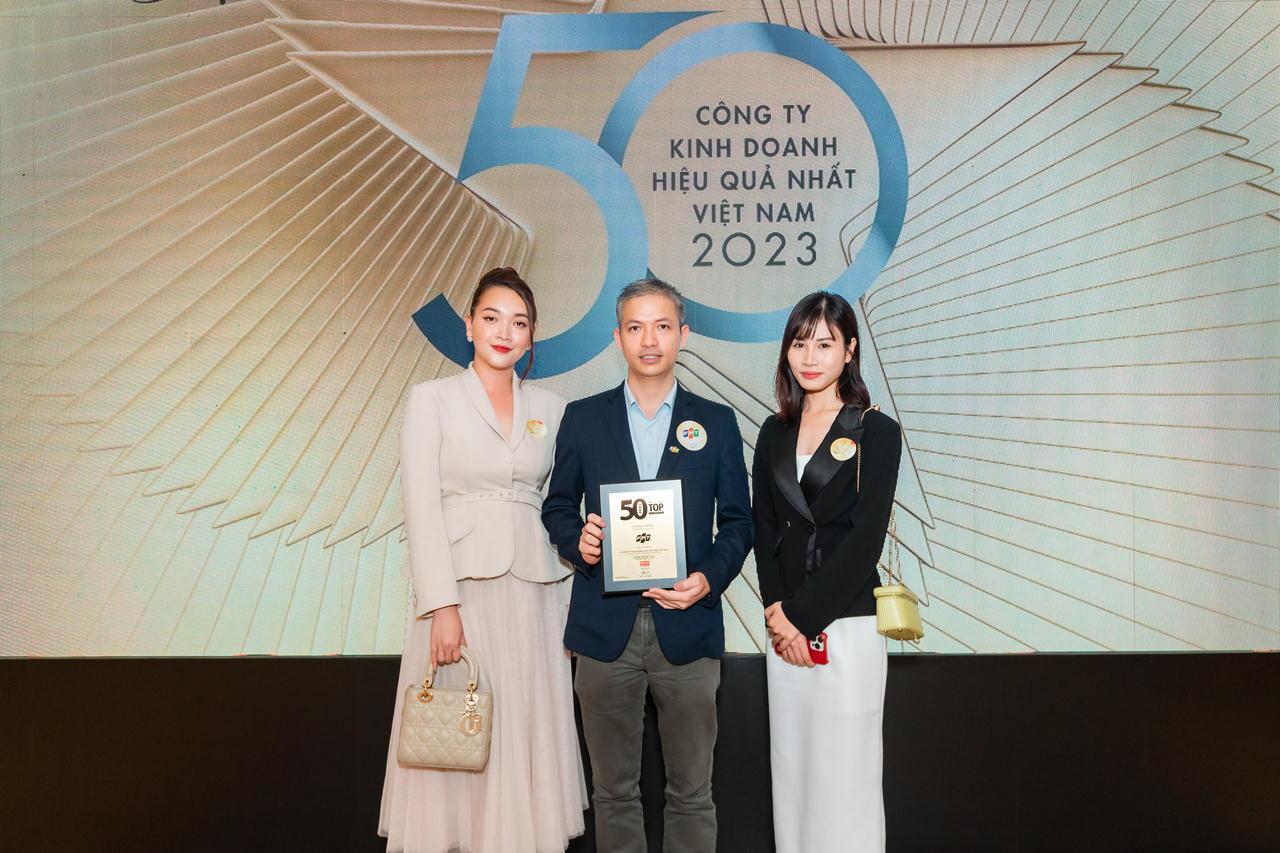 Tăng trưởng ổn định, FPT tiếp tục đứng trong Top 50 Công ty niêm yết kinh doanh hiệu quả nhất