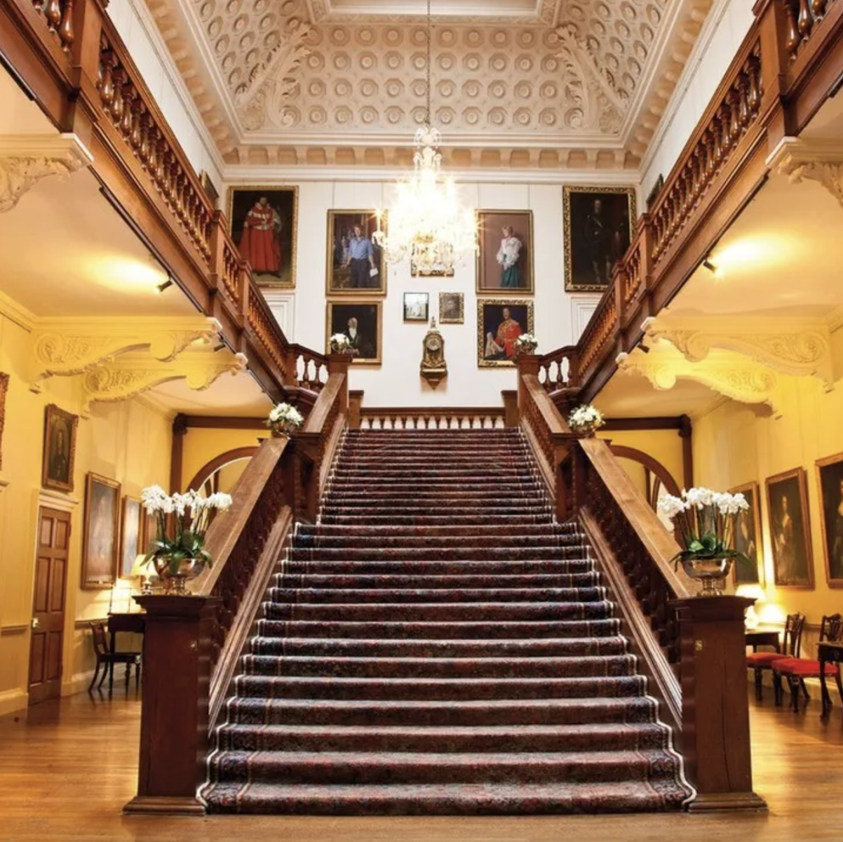 Khám phá dinh thự thời thơ ấu của Công nương Diana