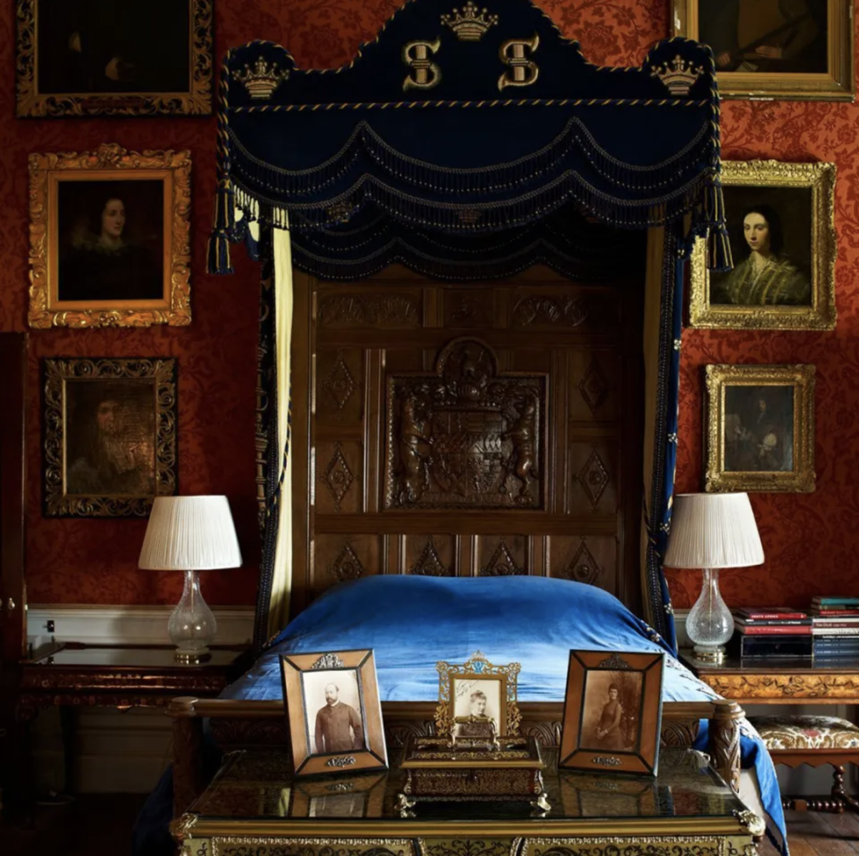 Khám phá dinh thự thời thơ ấu của Công nương Diana