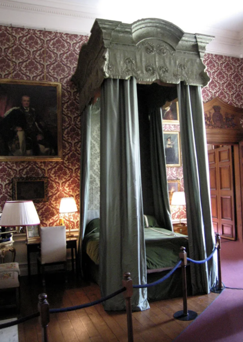 Khám phá dinh thự thời thơ ấu của Công nương Diana