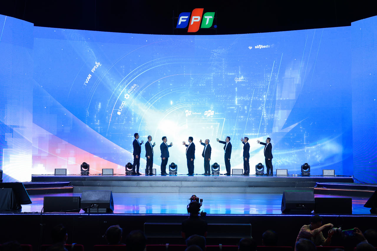 FPT trình làng hệ sinh thái khách hàng thân thiết Happy Club