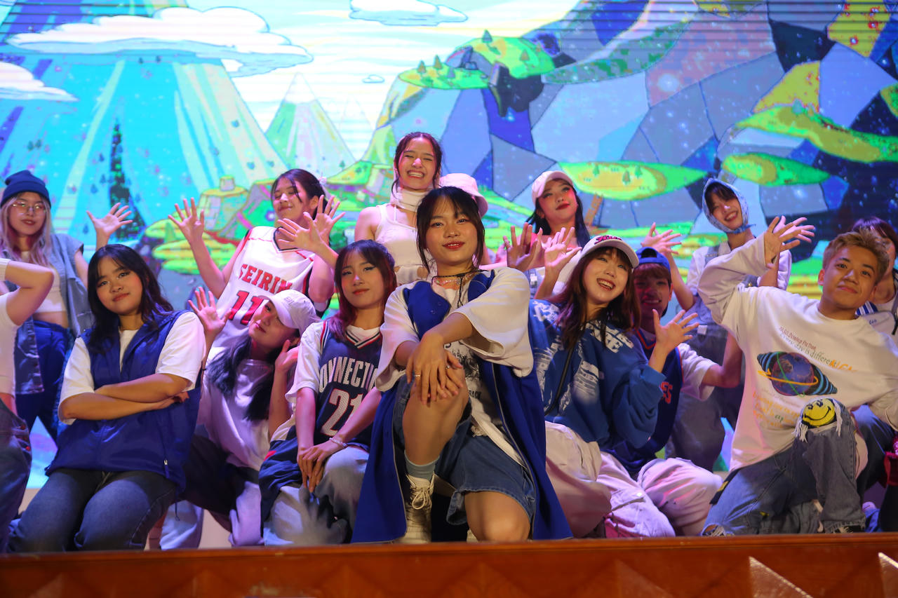 Fire Up 2023: Stellarous - Bữa tiệc âm thanh ánh sáng có 1-0-2 tại trường Báo