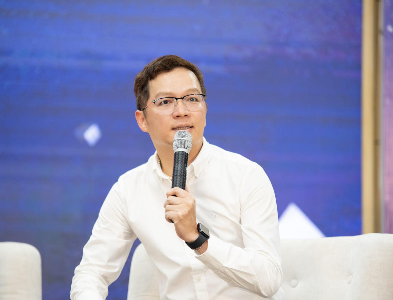 Sinh viên Ngoại thương tìm hiểu cơ hội phát triển sự nghiệp tại FPT