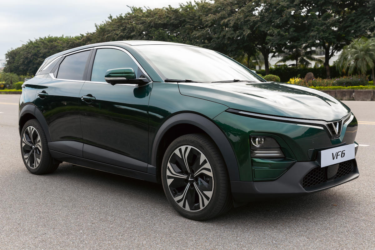 'Lái nữ' mua xe dịp cuối năm: Xe phải đẹp, thông minh, phong cách và tiết kiệm chi phí!