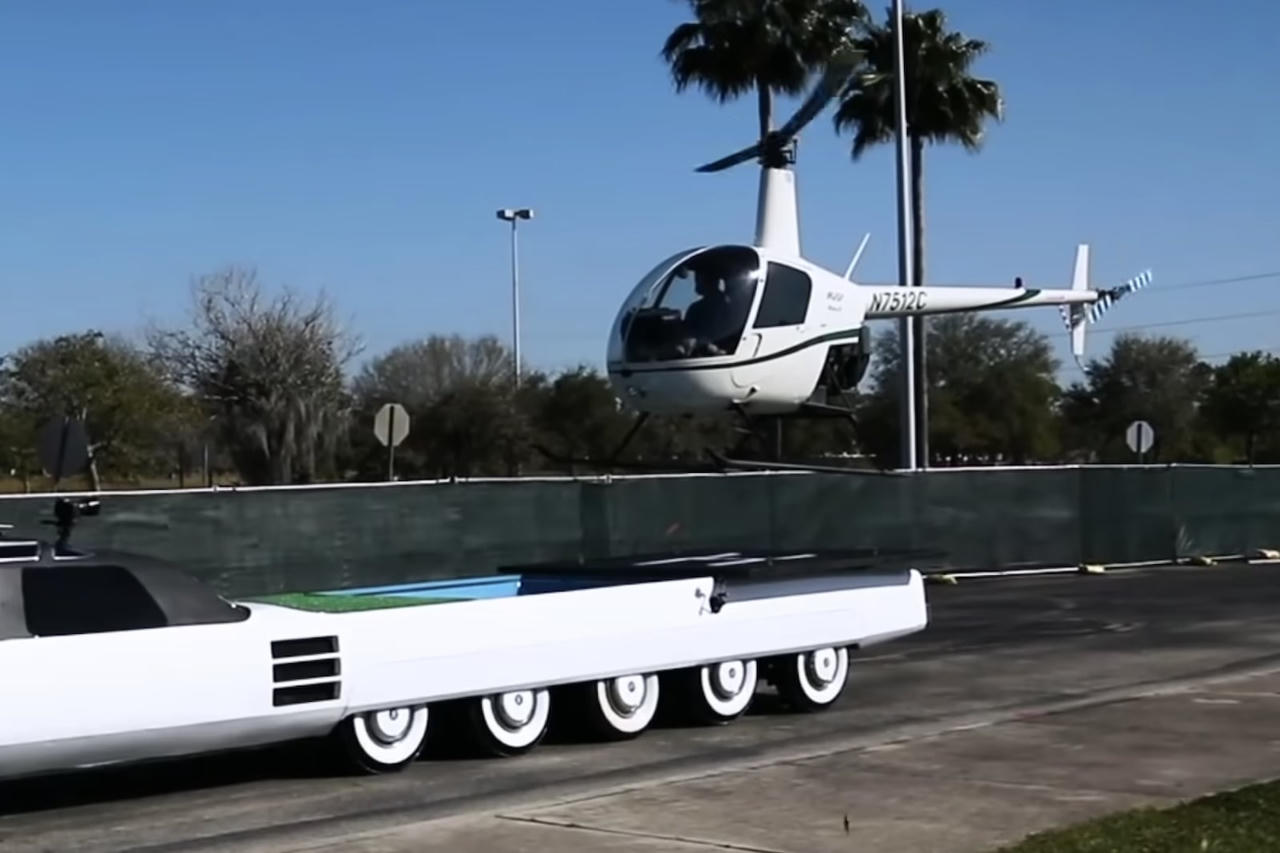 Khám phá chiếc xe hơi dài nhất thế giới