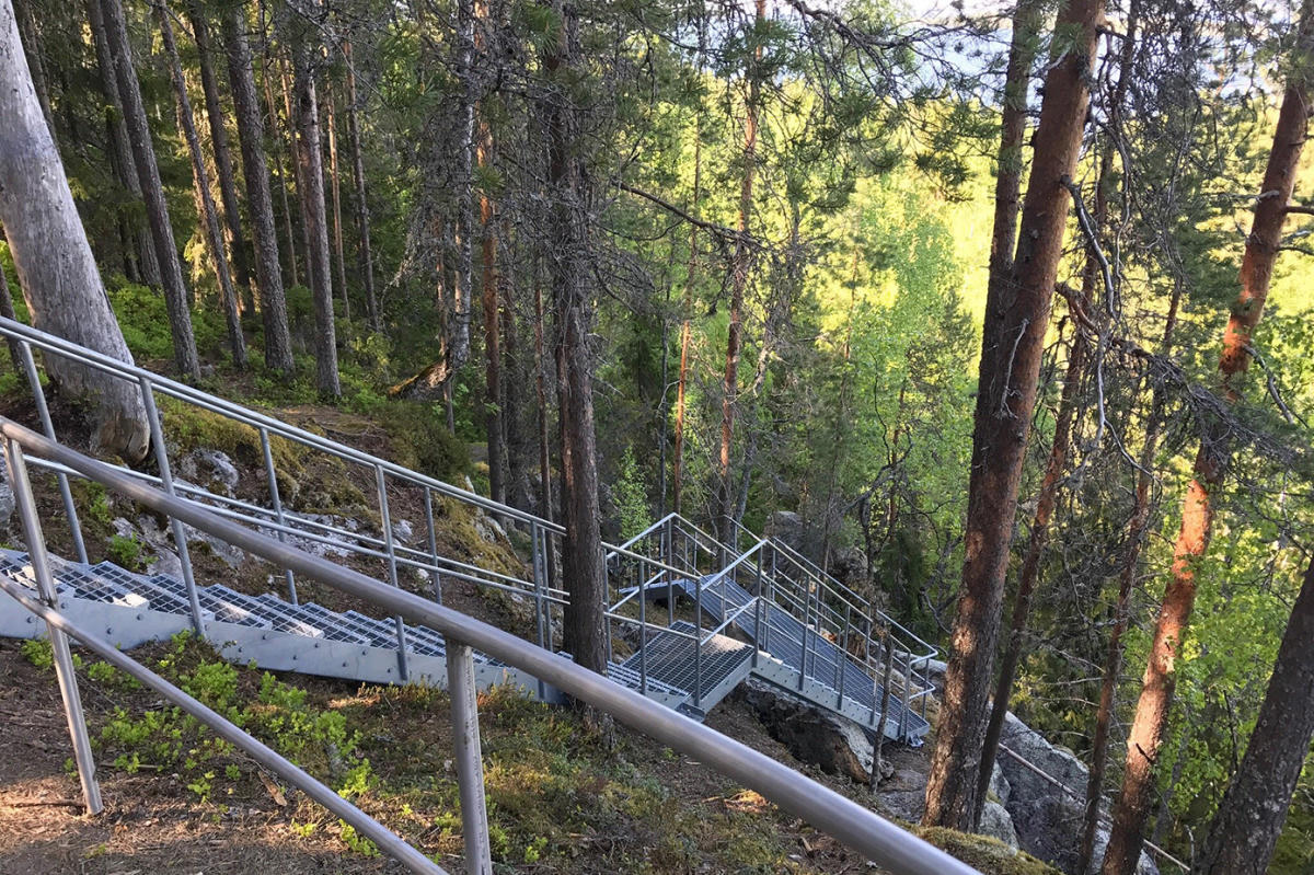 Bí ẩn hang Pirunkirkko - Nơi "Nói chuyện với Quỷ dữ"