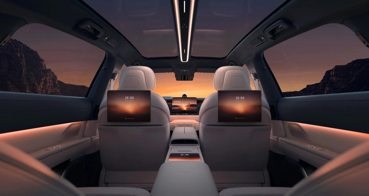 Mẫu xe điện cao cấp của Trung Quốc cạnh tranh với Maybach và Panamera 