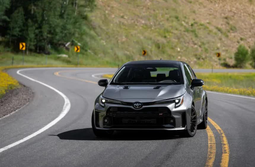 Những mẫu xe ô tô bán chạy nhất lịch sử 