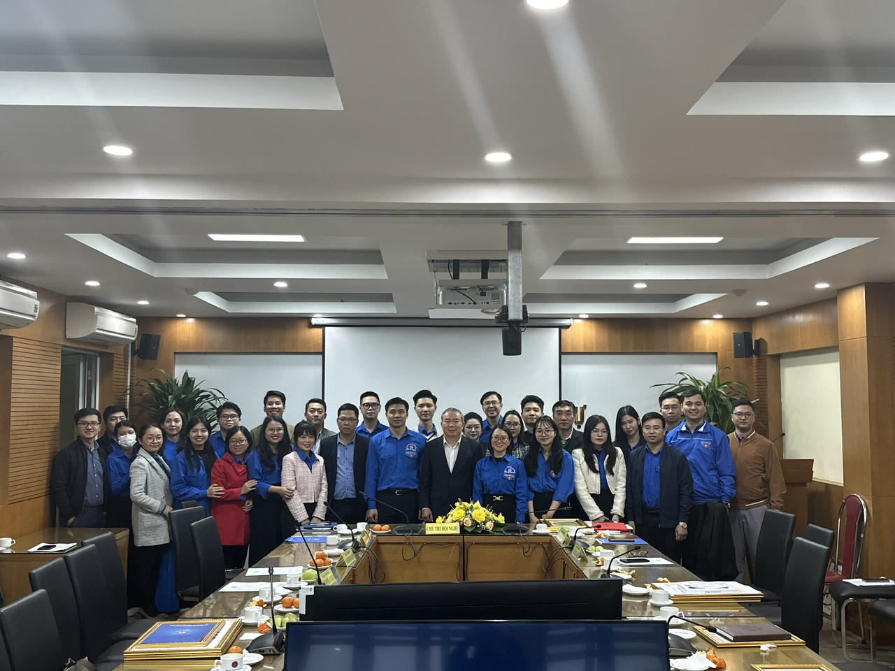 Tổng kết công tác Đoàn và phong trào thanh niên năm 2023; triển khai nhiệm vụ công tác năm 2024 