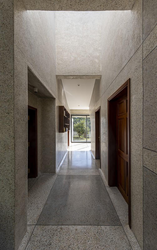 Độc đáo căn biệt thự lơ lửng trên mặt nước ở Đồng Nai 