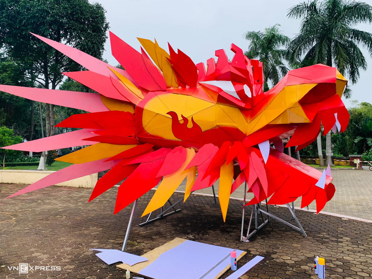 Linh vật rồng Xuân Giáp Thìn 2024 khắp 3 miền hội tụ