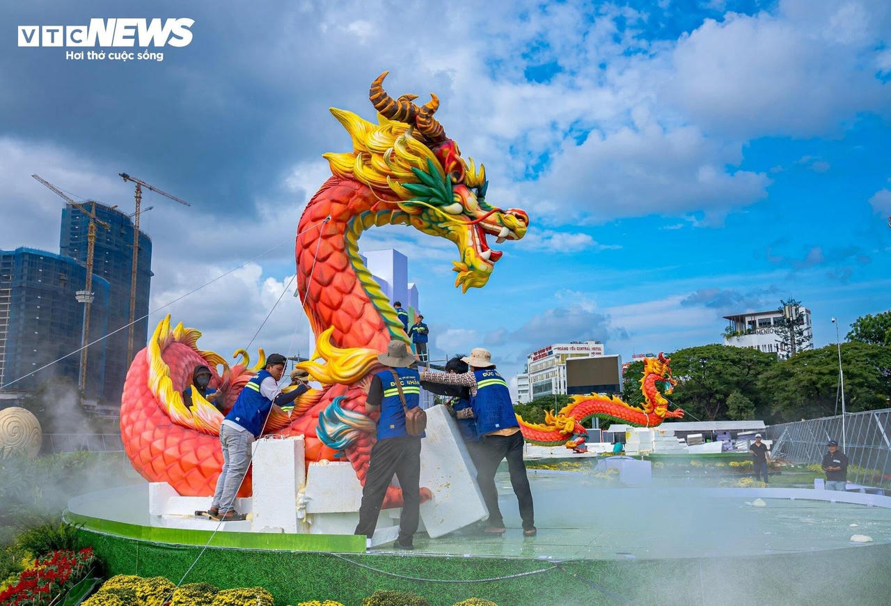 Linh vật rồng Xuân Giáp Thìn 2024 khắp 3 miền hội tụ