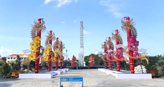 Linh vật rồng Xuân Giáp Thìn 2024 khắp 3 miền hội tụ