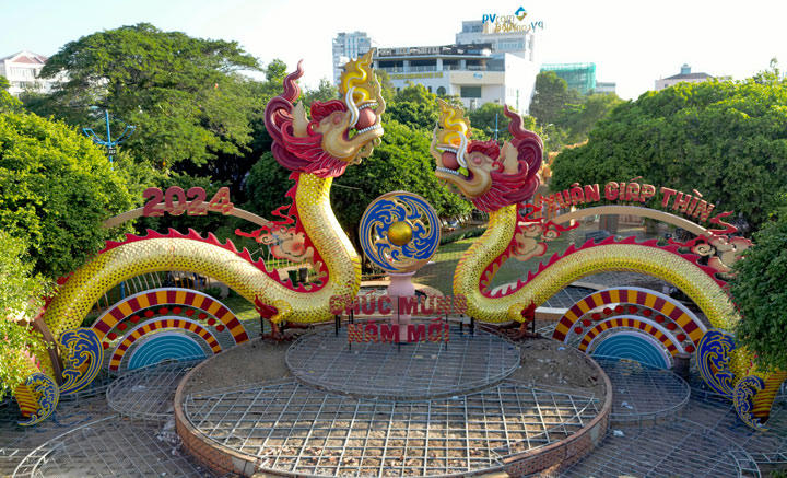 Linh vật rồng Xuân Giáp Thìn 2024 khắp 3 miền hội tụ
