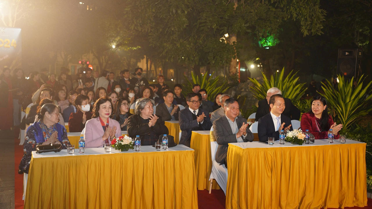 Ra mắt tour đêm “Ngọc Sơn - đêm huyền bí” 